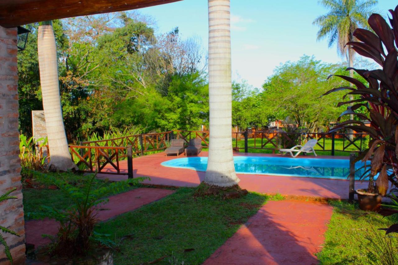 Cabanas Soltame Carnaval Puerto Iguazu Exterior photo