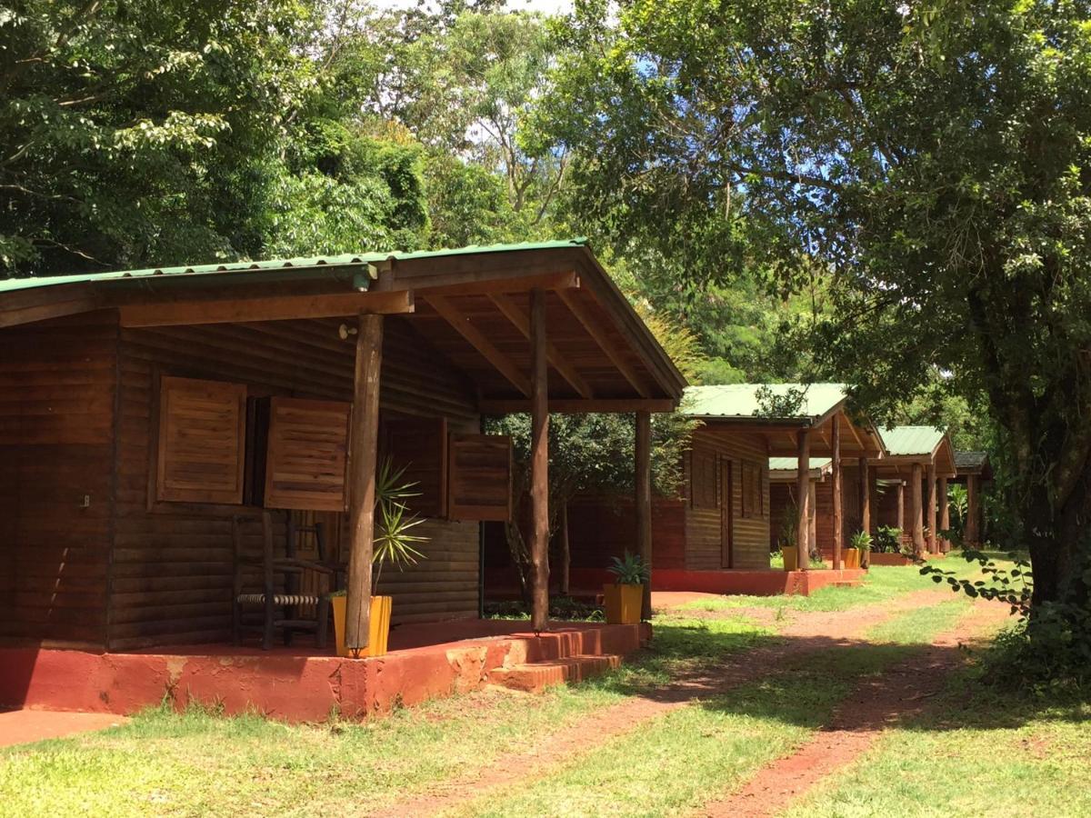 Cabanas Soltame Carnaval Puerto Iguazu Exterior photo
